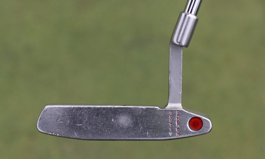 GS: 01 De Oct. Cifra millonaria por el putter de Tiger Woods