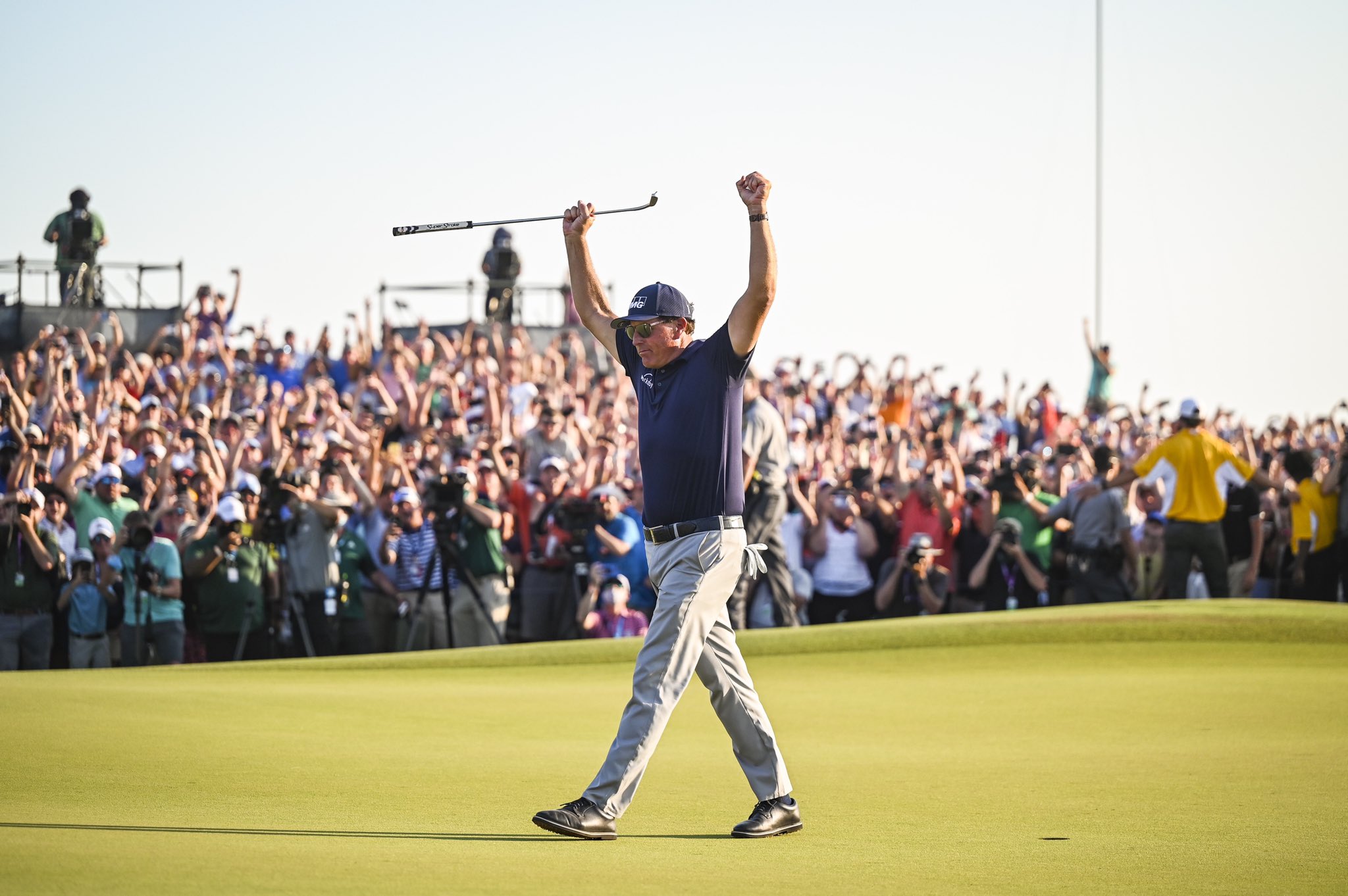 Phil Mickelson se baja del PGA Championship