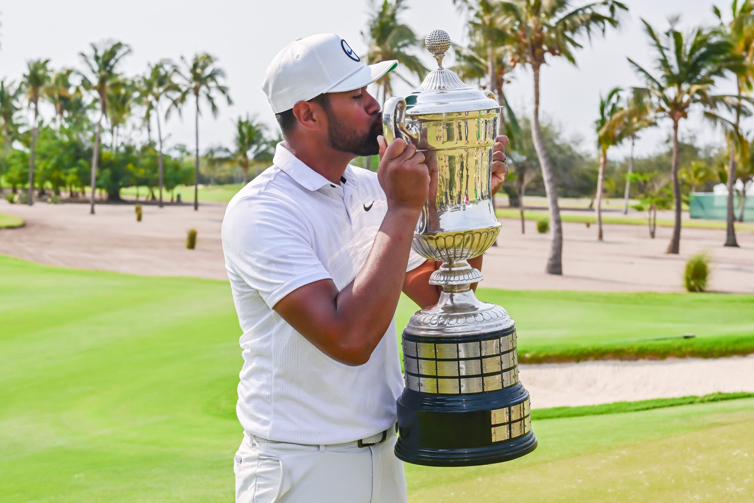 “Estaría encantado si me aceptaran como mexicano”: Tony Finau