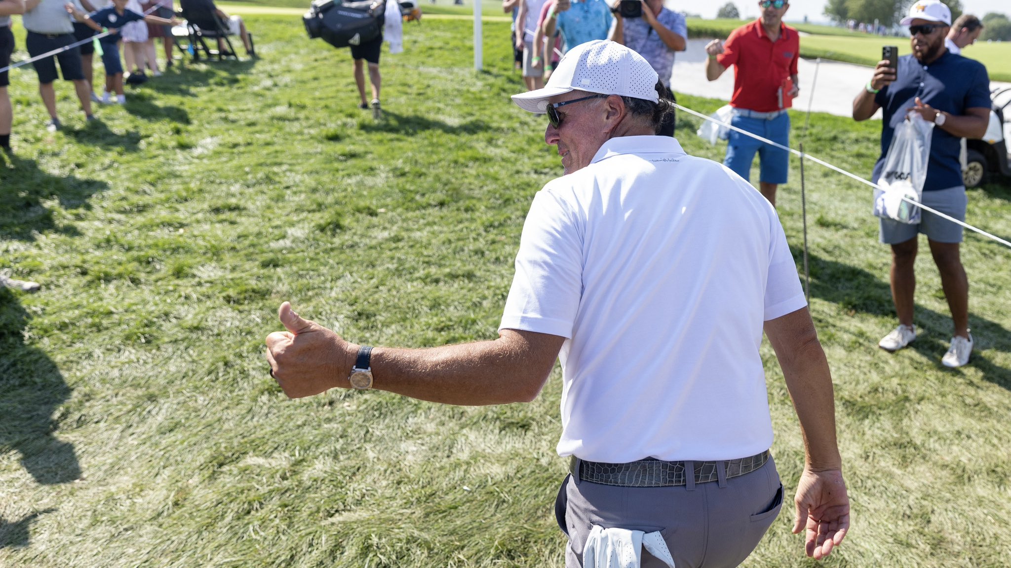 Phil Mickelson le manda mensaje a los apostadores; habla de su adicción