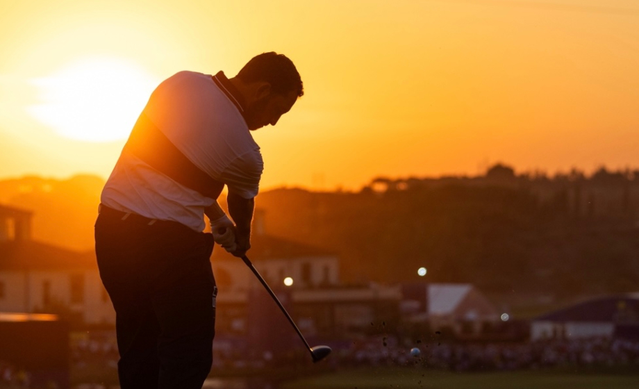 Estrella del PGA Tour se queda sin patrocinador para su gorra