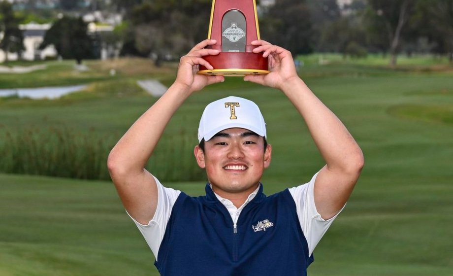 De la Armada de Singapur a Campeón de la NCAA