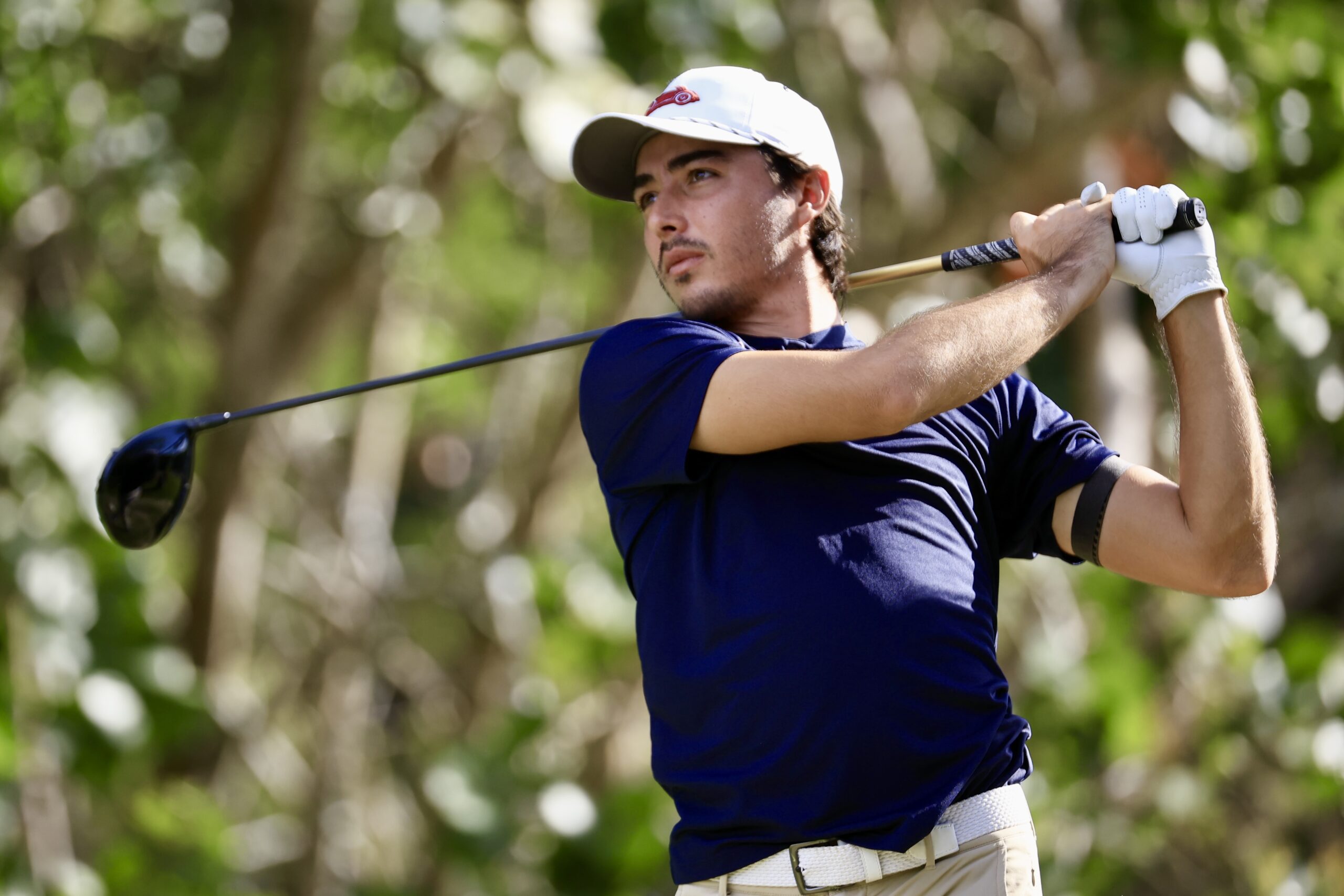 Mexicano Federico Gutiérrez lidera el Jaguar Golf Open