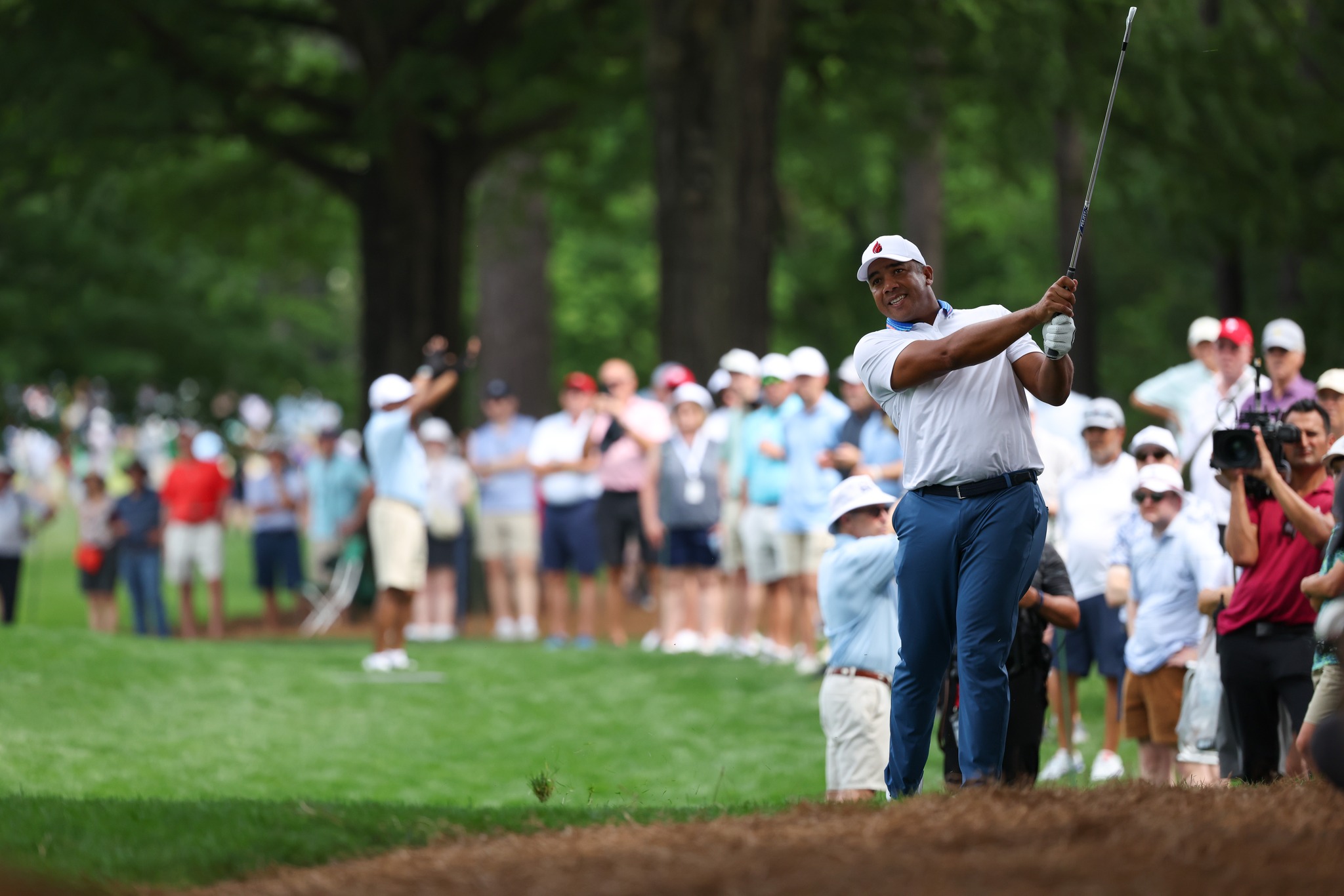 Vegas aguanta y Scheffler presiona en el PGA Championship