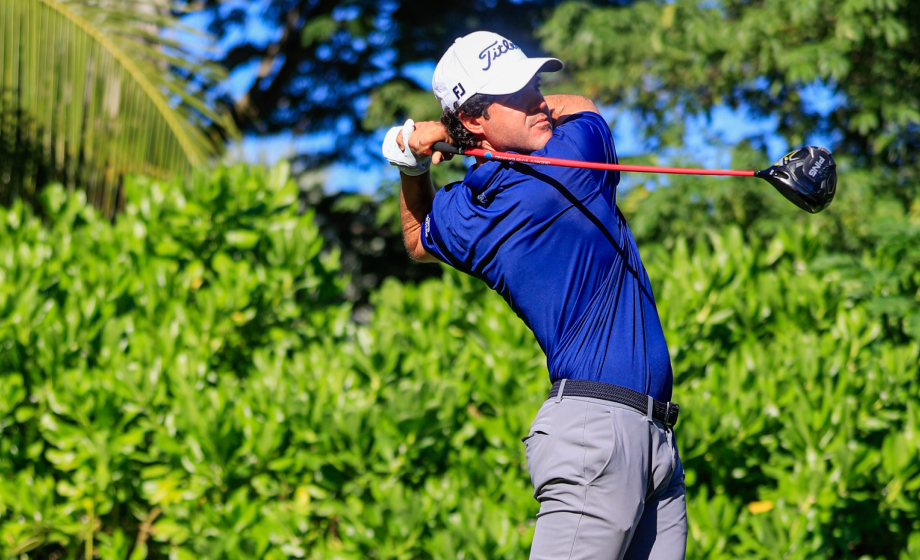 Sebastián Vázquez toma el liderato del Jaguar Open