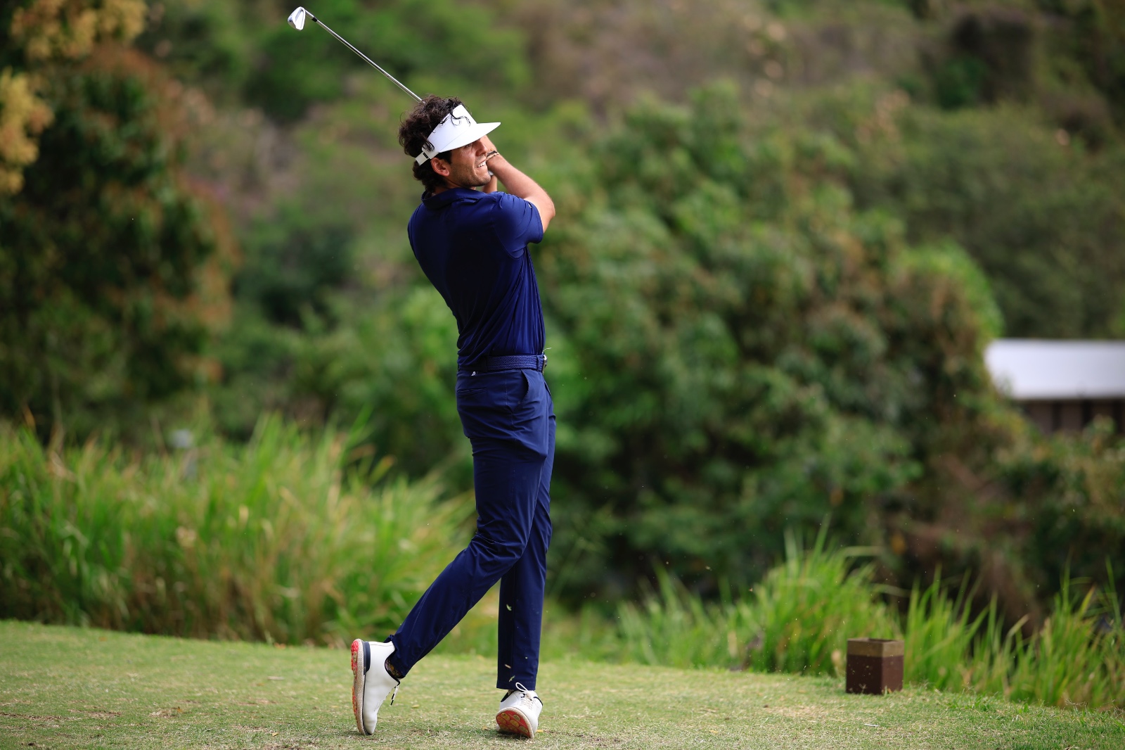 Juan Camilo Vesga toma la cima en El Salvador