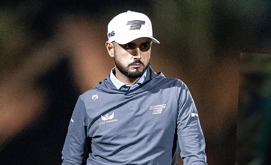Abraham Ancer marcha Top 10 en LIV Golf Riyadh