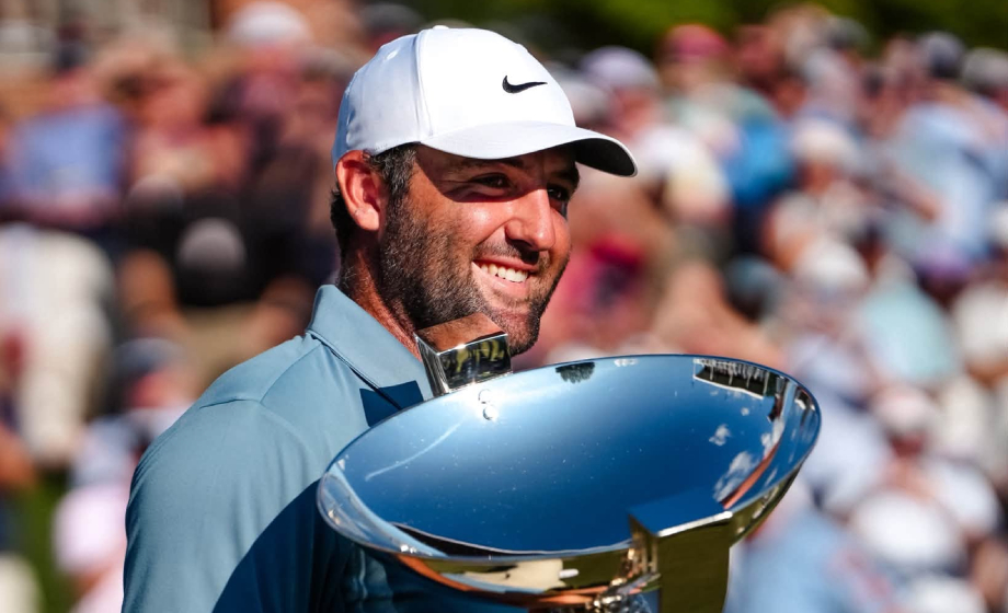 Scheffler vuelve a ganar y supera a Tiger Woods